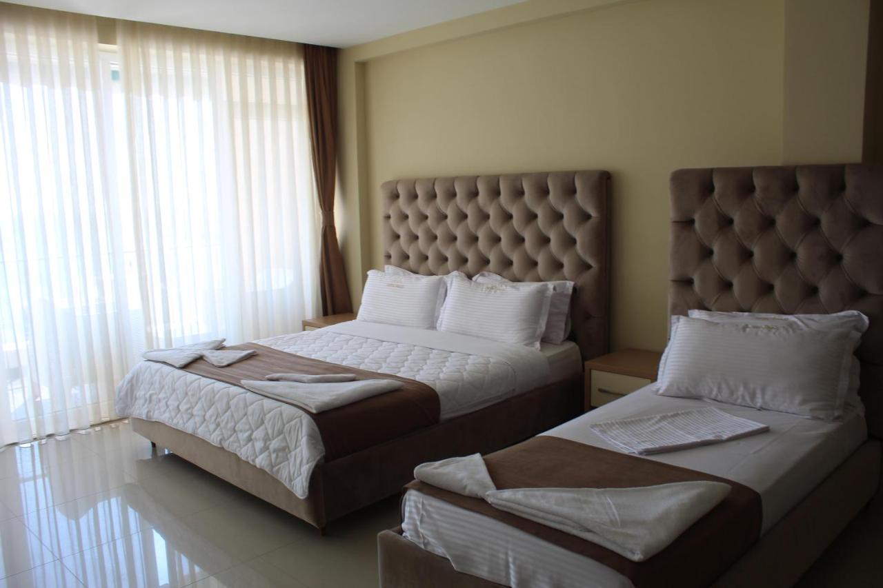 Hotel Frojd - Beach Front Resort Shëngjin Exteriér fotografie