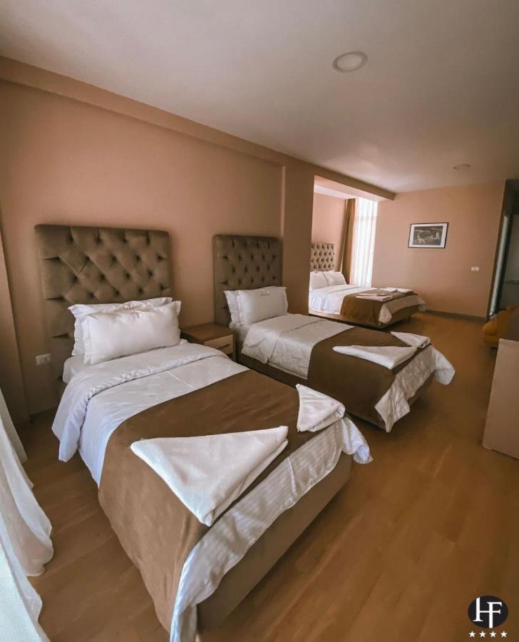 Hotel Frojd - Beach Front Resort Shëngjin Exteriér fotografie