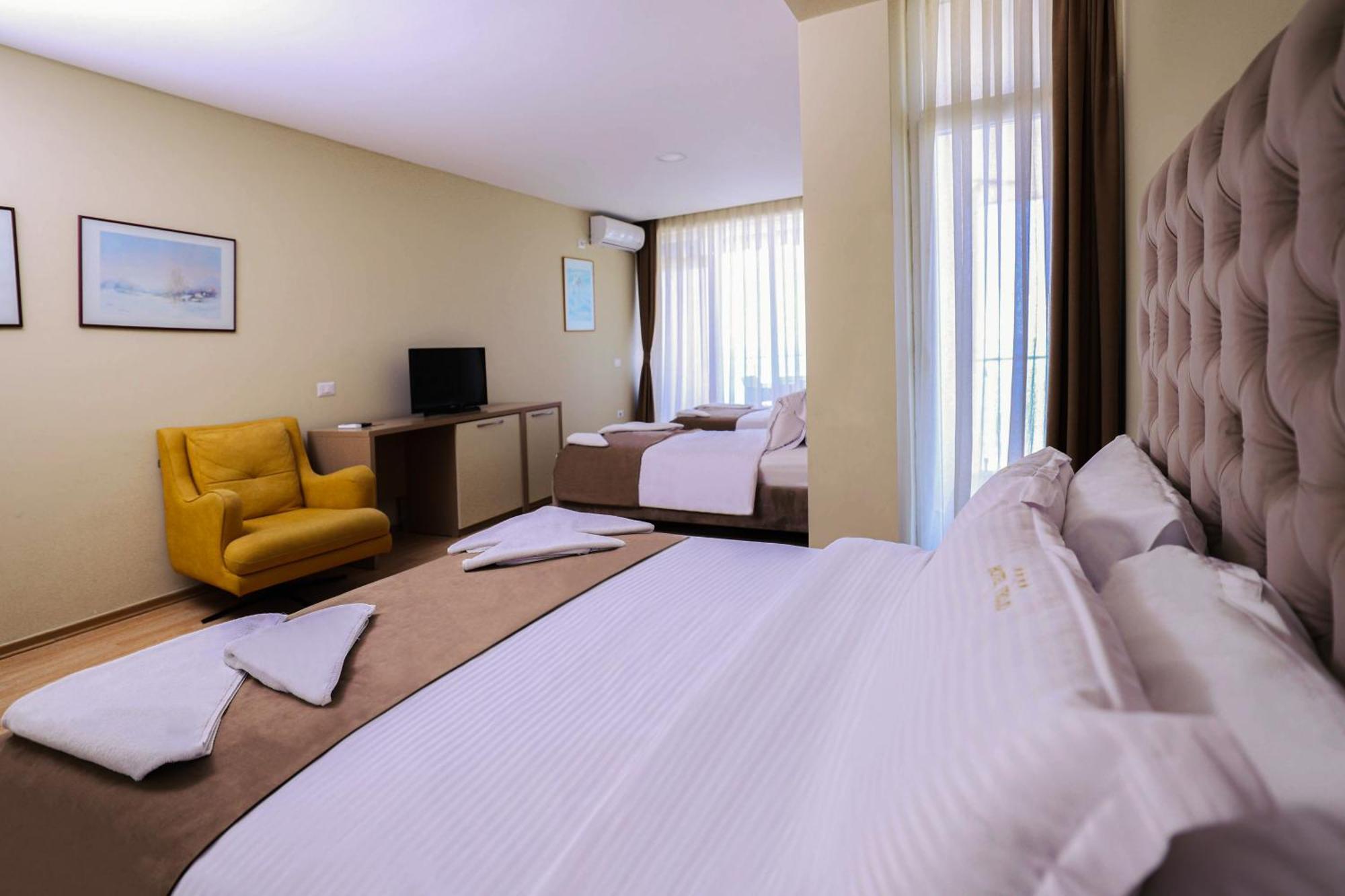 Hotel Frojd - Beach Front Resort Shëngjin Exteriér fotografie